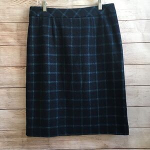 CHADWICKS WOOL PENCIL SKIRT IN NAVY BLUE WINDOWPANE PRINT